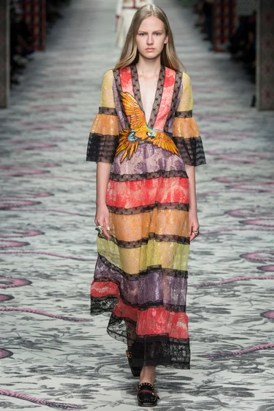 Look 39